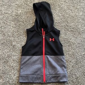 Girls size 6 under armor sleeveless hoodie